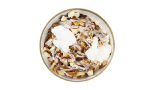 Medium Garlicky Poutine